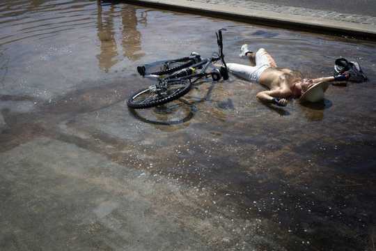 Could We Acclimatise To The Hotter Summers To Come?