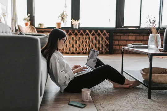 Is It Better To Sit On The Floor Or Sit On A Chair?