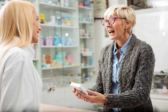600If You're Aging And On Medication, It Might Be Time To Re-assess Your Alcohol Intake