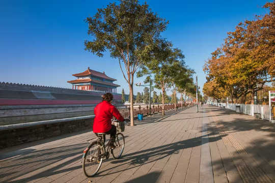 Evidence Shows Greener Lifestyles Are Linked To Greater Happiness In Rich And Poor Countries how to be happier 3 9