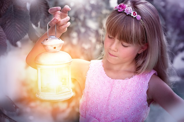 The Way of the Great Physician: Transmuting Poison to Medicine a girl holding up a brightly shining lantern