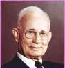 Napoleon Hill, author of the article: Persistence is the Key Napoleon Hill, author of the article: Persistence is the Key
